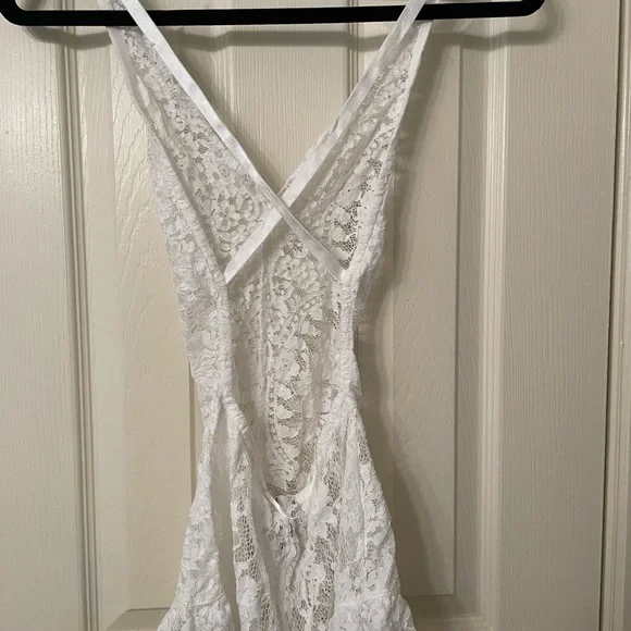 NWOT Stylestalker White Lace Bodysuit Lingerie - Picture 3 of 5